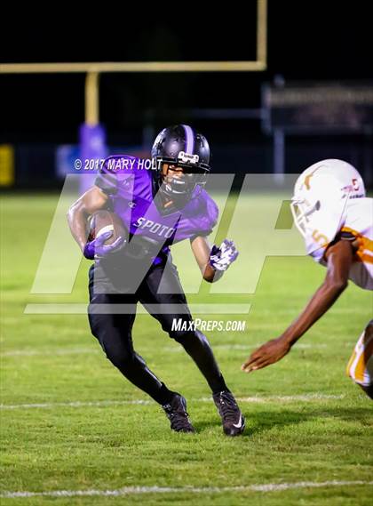 Thumbnail 2 in Lennard vs. Spoto photogallery.