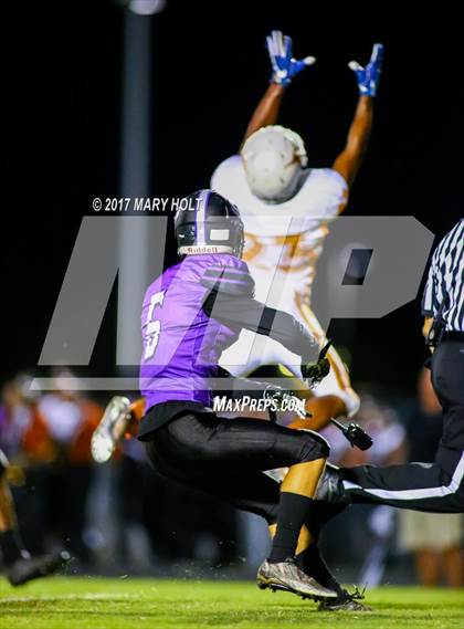 Thumbnail 3 in Lennard vs. Spoto photogallery.