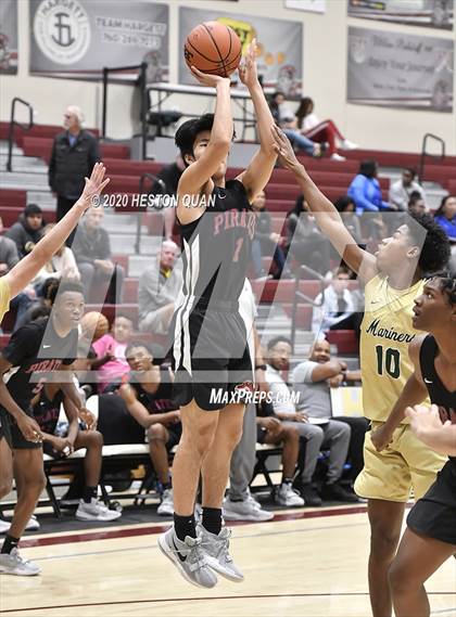 Thumbnail 3 in San Leandro vs. Moreau Catholic (Rancho Mirage Holiday Invitational) photogallery.