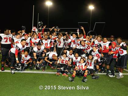 Thumbnail 2 in Centennial vs. Serra (2015 SoCal Honor Bowl) photogallery.