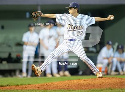 Thumbnail 1 in Hahnville @ Thibodaux photogallery.