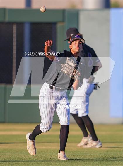 Thumbnail 3 in Queen Creek @ Tucson High Magnet School (AIA-6A Quarterfinals) photogallery.