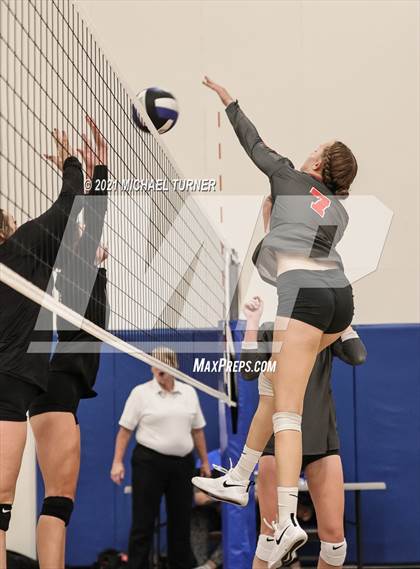 Thumbnail 1 in St. Maries @ Moscow (Scrimmage) photogallery.