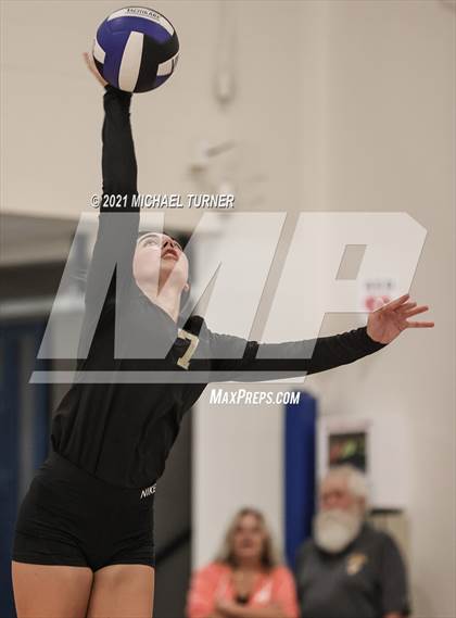 Thumbnail 2 in St. Maries @ Moscow (Scrimmage) photogallery.