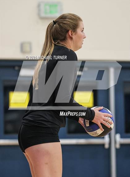 Thumbnail 2 in St. Maries @ Moscow (Scrimmage) photogallery.