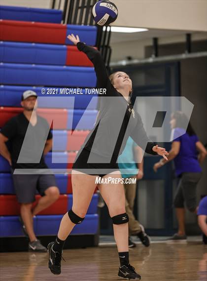Thumbnail 2 in St. Maries @ Moscow (Scrimmage) photogallery.