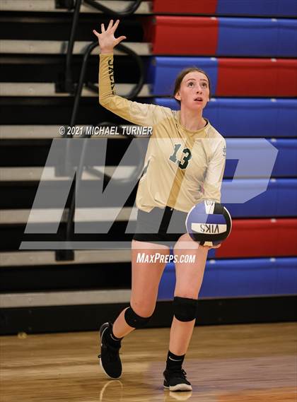 Thumbnail 2 in St. Maries @ Moscow (Scrimmage) photogallery.