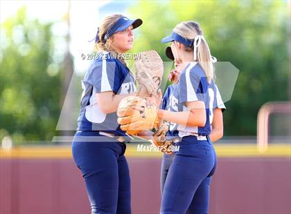 Thumbnail 3 in Ironwood Ridge vs. Cienega (AIA 5A State Final) photogallery.