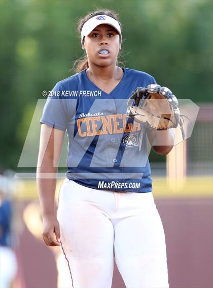 Thumbnail 1 in Ironwood Ridge vs. Cienega (AIA 5A State Final) photogallery.