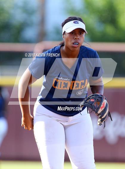 Thumbnail 1 in Ironwood Ridge vs. Cienega (AIA 5A State Final) photogallery.