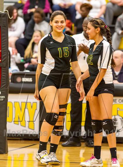 Thumbnail 2 in Irving North Hills vs Princeton (UIL 3A Bi-District Playoff) photogallery.