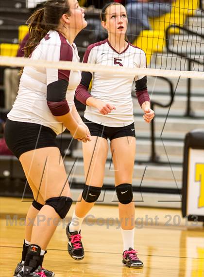 Thumbnail 3 in Irving North Hills vs Princeton (UIL 3A Bi-District Playoff) photogallery.