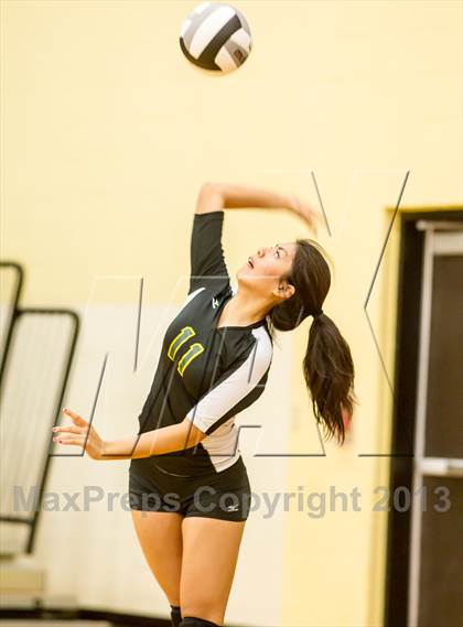 Thumbnail 1 in Irving North Hills vs Princeton (UIL 3A Bi-District Playoff) photogallery.