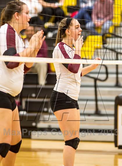 Thumbnail 3 in Irving North Hills vs Princeton (UIL 3A Bi-District Playoff) photogallery.
