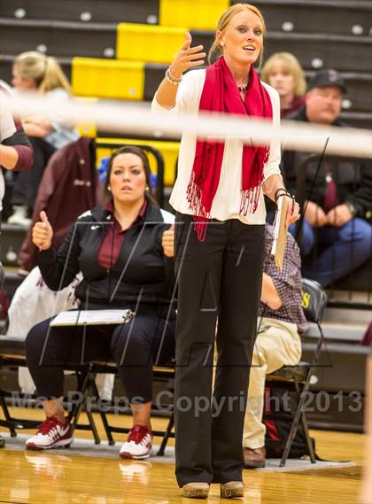 Thumbnail 2 in Irving North Hills vs Princeton (UIL 3A Bi-District Playoff) photogallery.