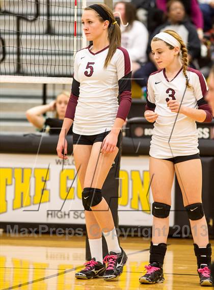 Thumbnail 2 in Irving North Hills vs Princeton (UIL 3A Bi-District Playoff) photogallery.