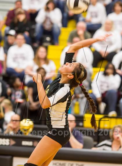 Thumbnail 3 in Irving North Hills vs Princeton (UIL 3A Bi-District Playoff) photogallery.