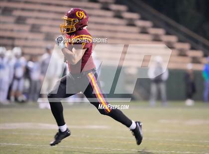 Thumbnail 2 in O'Dea vs Liberty (WIAA 3A Playoff Round 1) photogallery.