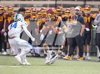 Thumbnail 2 in O'Dea vs Liberty (WIAA 3A Playoff Round 1) photogallery.