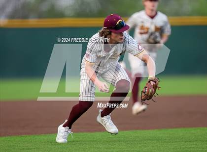 Thumbnail 1 in Tioga vs Collinsville (Gainesville High School) photogallery.