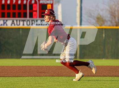 Thumbnail 1 in Tioga vs Collinsville (Gainesville High School) photogallery.