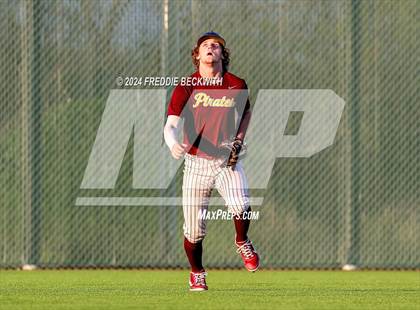 Thumbnail 1 in Tioga vs Collinsville (Gainesville High School) photogallery.