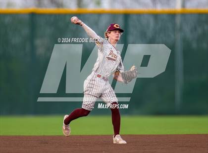 Thumbnail 2 in Tioga vs Collinsville (Gainesville High School) photogallery.