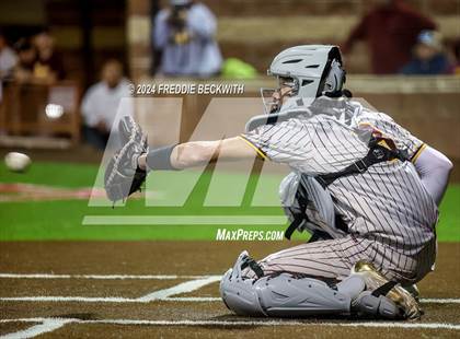 Thumbnail 1 in Tioga vs Collinsville (Gainesville High School) photogallery.