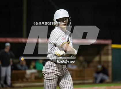 Thumbnail 3 in Tioga vs Collinsville (Gainesville High School) photogallery.