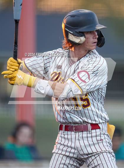 Thumbnail 2 in Tioga vs Collinsville (Gainesville High School) photogallery.