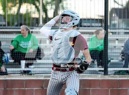 Thumbnail 3 in Tioga vs Collinsville (Gainesville High School) photogallery.