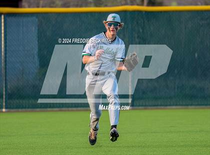 Thumbnail 2 in Tioga vs Collinsville (Gainesville High School) photogallery.