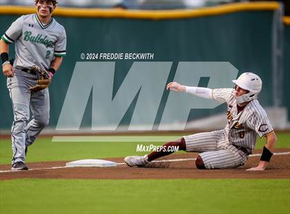 Thumbnail 2 in Tioga vs Collinsville (Gainesville High School) photogallery.