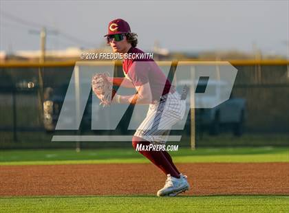 Thumbnail 1 in Tioga vs Collinsville (Gainesville High School) photogallery.