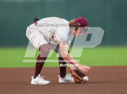 Thumbnail 3 in Tioga vs Collinsville (Gainesville High School) photogallery.