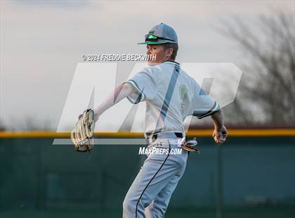 Thumbnail 3 in Tioga vs Collinsville (Gainesville High School) photogallery.