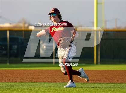 Thumbnail 3 in Tioga vs Collinsville (Gainesville High School) photogallery.