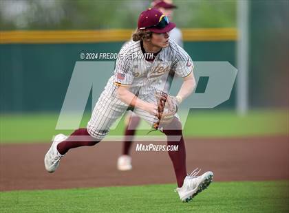 Thumbnail 2 in Tioga vs Collinsville (Gainesville High School) photogallery.