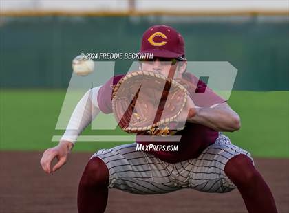 Thumbnail 1 in Tioga vs Collinsville (Gainesville High School) photogallery.