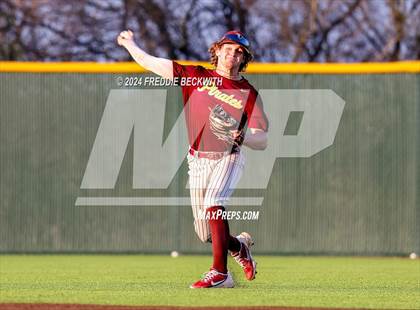 Thumbnail 1 in Tioga vs Collinsville (Gainesville High School) photogallery.