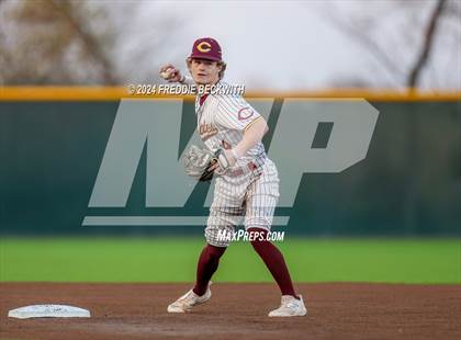 Thumbnail 1 in Tioga vs Collinsville (Gainesville High School) photogallery.