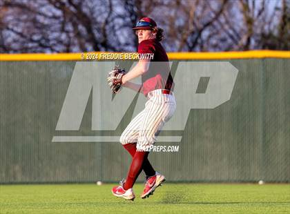 Thumbnail 2 in Tioga vs Collinsville (Gainesville High School) photogallery.