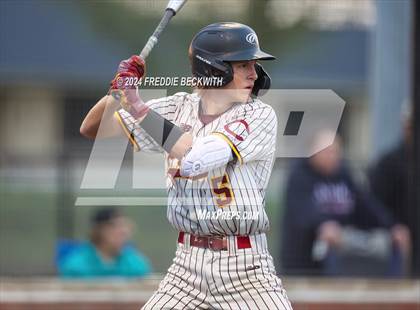 Thumbnail 1 in Tioga vs Collinsville (Gainesville High School) photogallery.