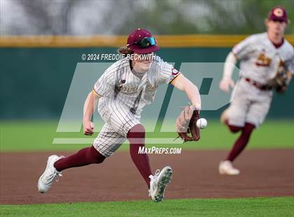 Thumbnail 3 in Tioga vs Collinsville (Gainesville High School) photogallery.