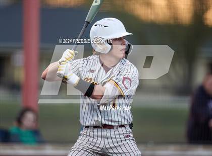 Thumbnail 1 in Tioga vs Collinsville (Gainesville High School) photogallery.