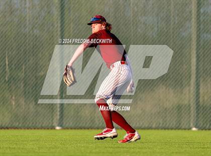 Thumbnail 2 in Tioga vs Collinsville (Gainesville High School) photogallery.