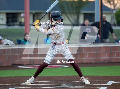 Thumbnail 3 in Tioga vs Collinsville (Gainesville High School) photogallery.