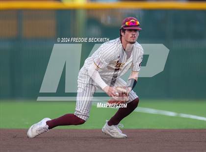 Thumbnail 3 in Tioga vs Collinsville (Gainesville High School) photogallery.