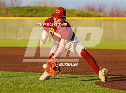 Thumbnail 2 in Tioga vs Collinsville (Gainesville High School) photogallery.