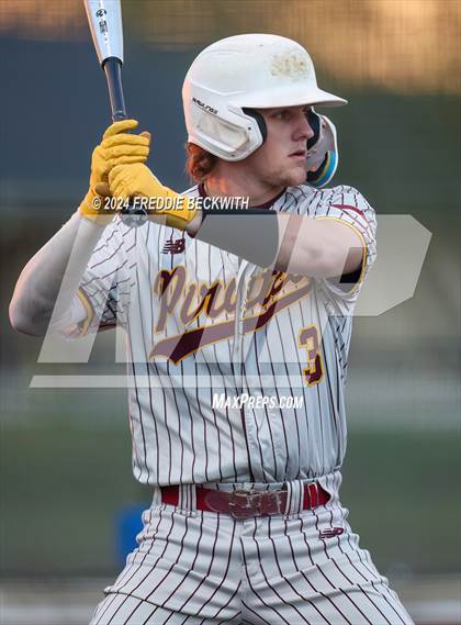 Thumbnail 3 in Tioga vs Collinsville (Gainesville High School) photogallery.
